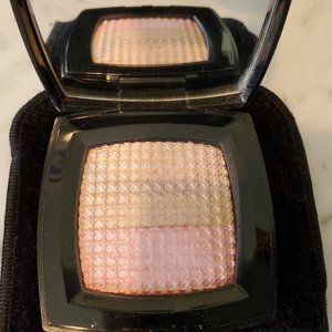 Chanel Iridescent Effects Eyes